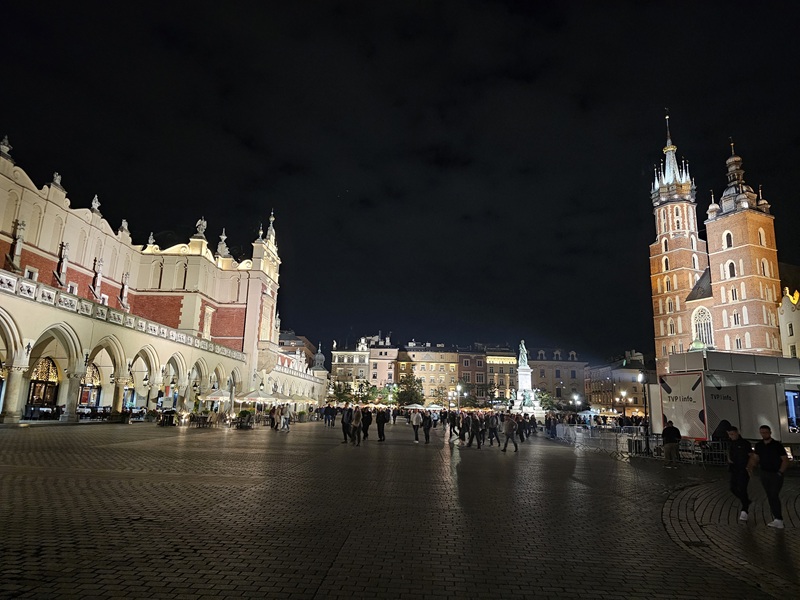 Cracovia (PL) Rynek Glowny, Settembre 2026
